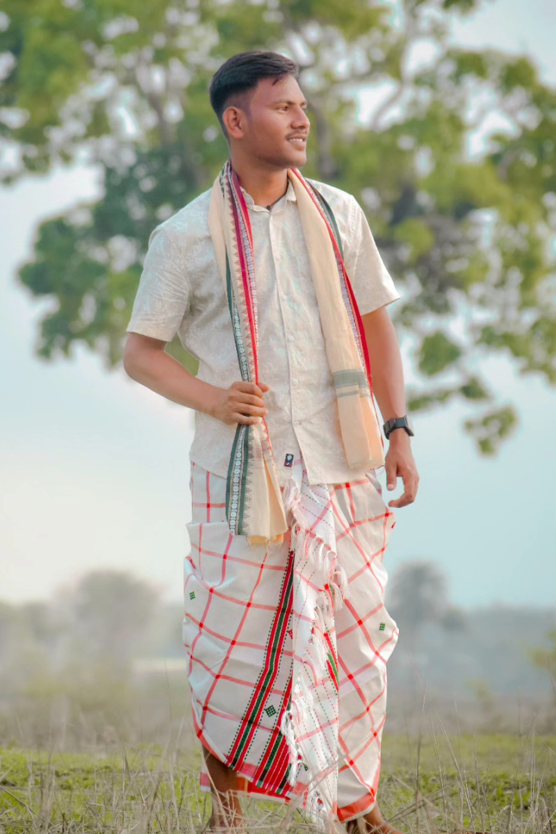 Tushar Kacha Dhuti